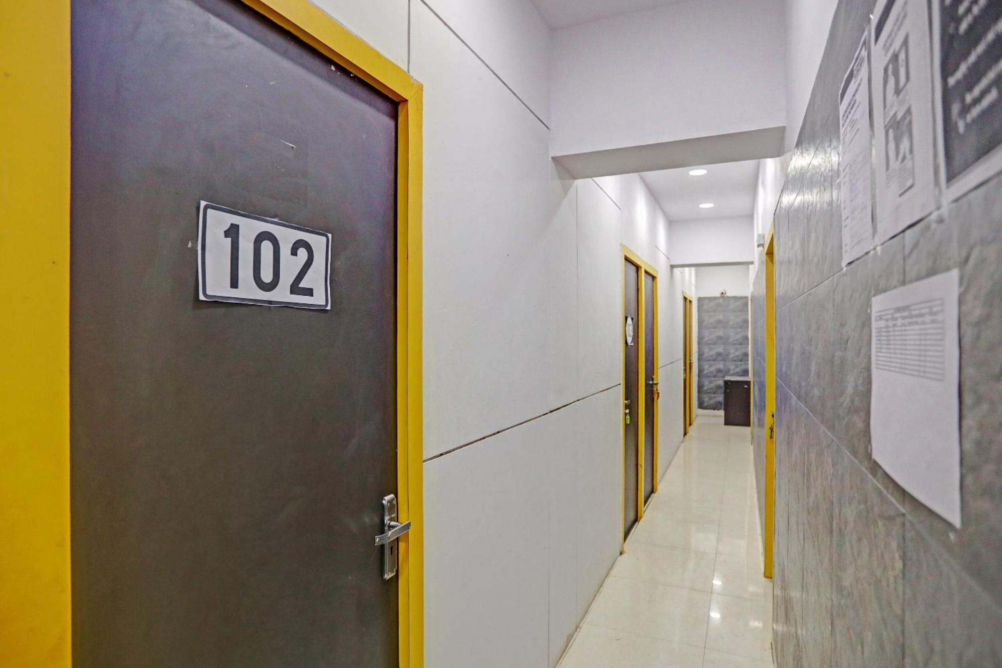 Hotel O North Campus ニューデリー エクステリア 写真