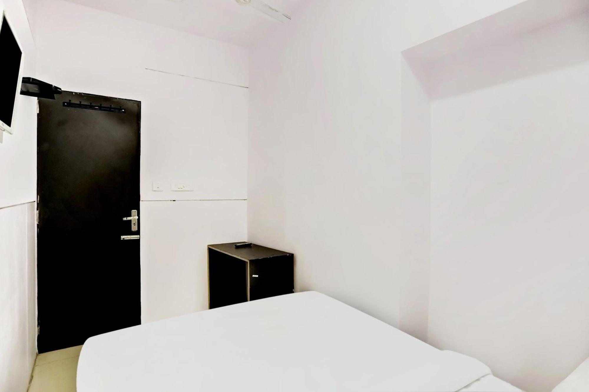 Hotel O North Campus ニューデリー エクステリア 写真